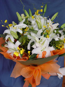  Bitlis internetten çiçek satışı  5 ADET KAZABLANKA BUKETI KALITEDEN SASMAYANLARA