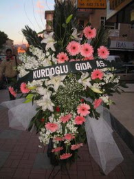 kazablanka,gerbera,sebboy ferforje  Bitlis çiçekçi mağazası 