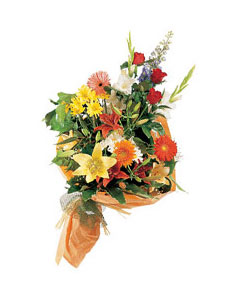 mevsim çiçekleri buketi   Bitlis uluslararası çiçek gönderme 