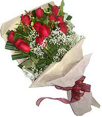11 adet kirmizi güllerden özel buket  Bitlis internetten çiçek siparişi 