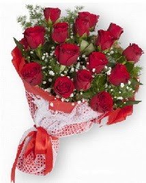 11 kırmızı gülden buket  Bitlis güvenli kaliteli hızlı çiçek 
